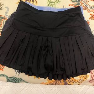 Women's Black Pleated Mini Skirt